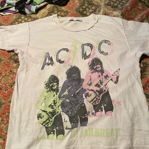 AC/DC Women’s AC/DC Tour - Light Purple Reversed Girlfriend t shirt M